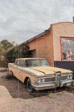 'Yellow Oldtimer in Arizona' van Henrike Schenk