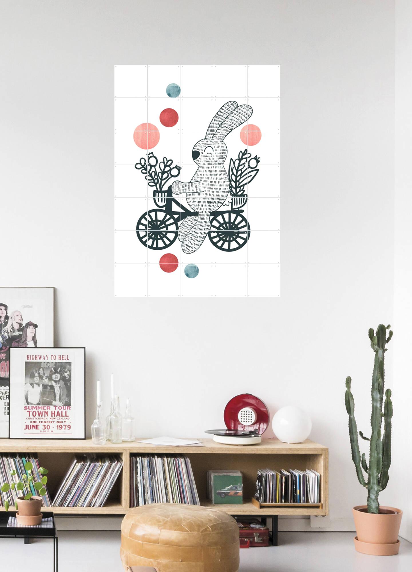 Happy Rabbit on a Bike, von BAINAI - IXXI