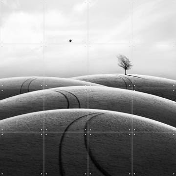 'Far away' van Hadi Malijani