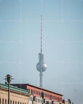 'Fernsehturm' van Teun de Leede & Kunst in Kaart
