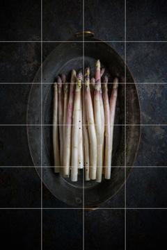 'White Asparagus' par Diana Popescu & 1X