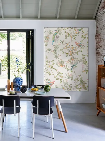 Chinoiserie vintage vines, fruit and birds - ivory