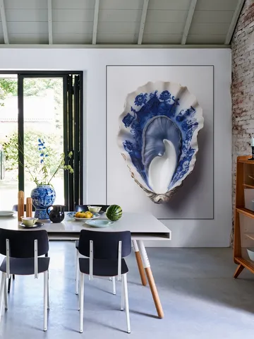 Delft Blue Oyster Shell