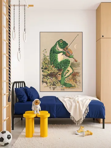 Frog playing violin