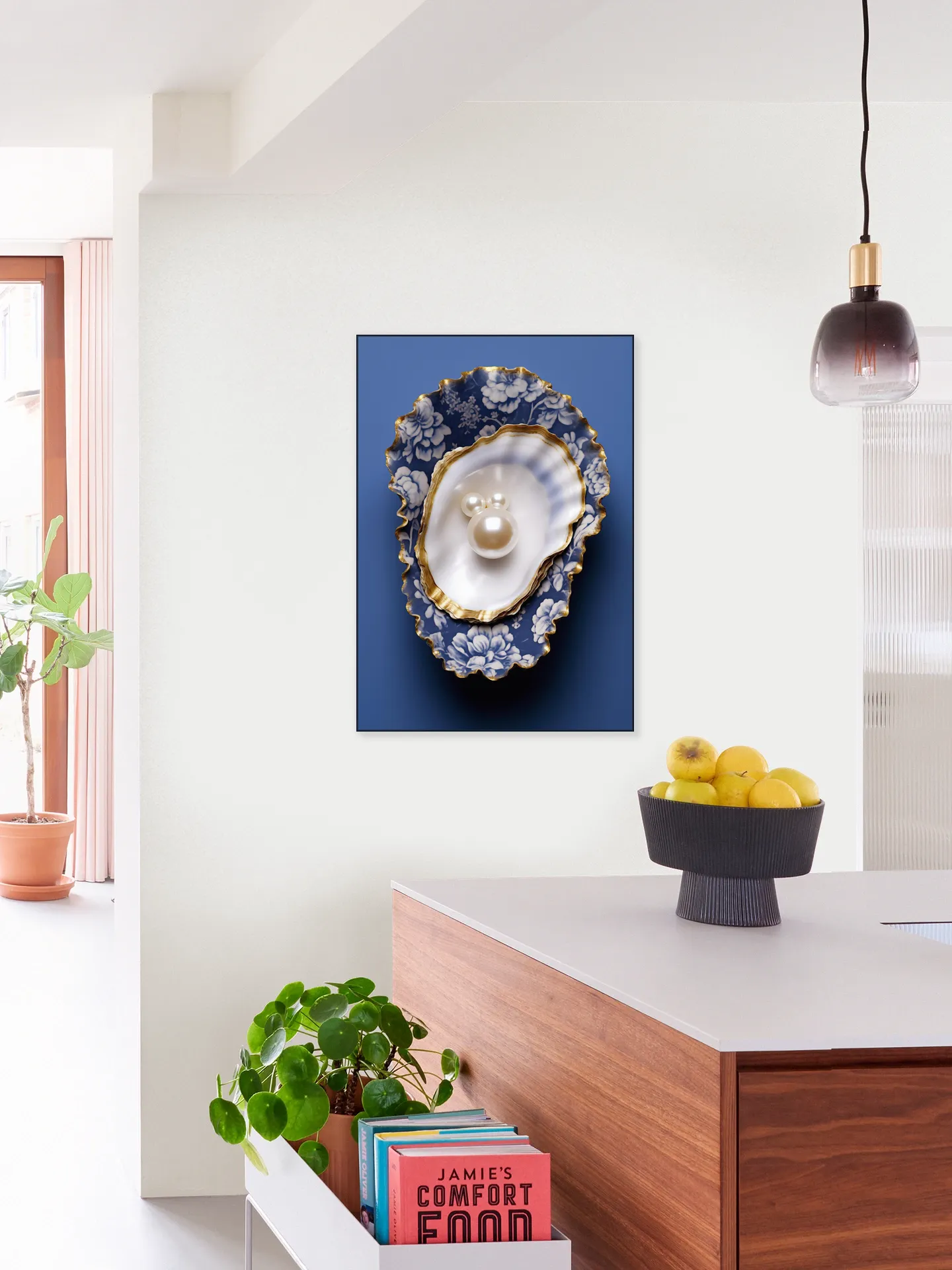 Delft Blue Flower Pattern Oyster with Gold and Pearls