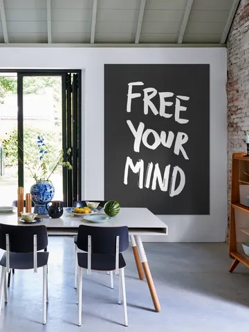 Free your Mind black