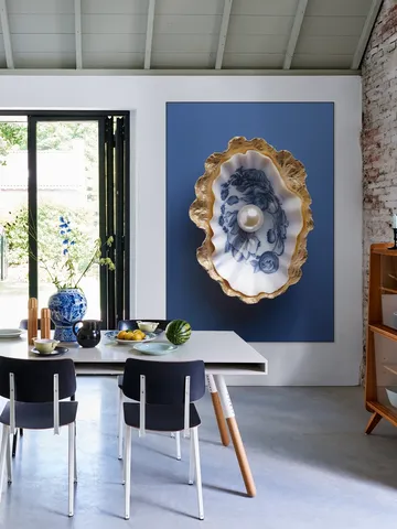 Delft Blue Oyster with Gold