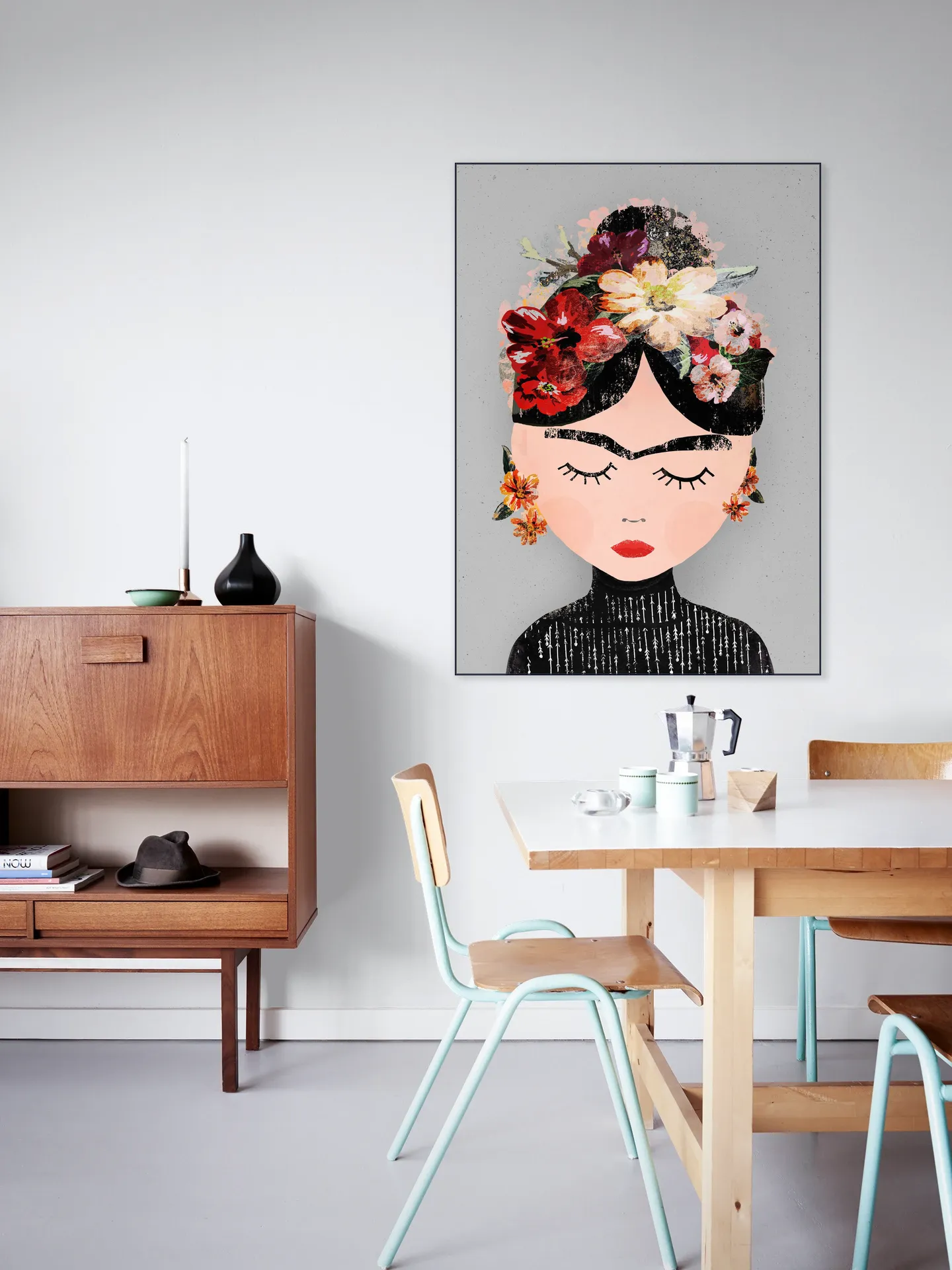 Frida (Grey Version)