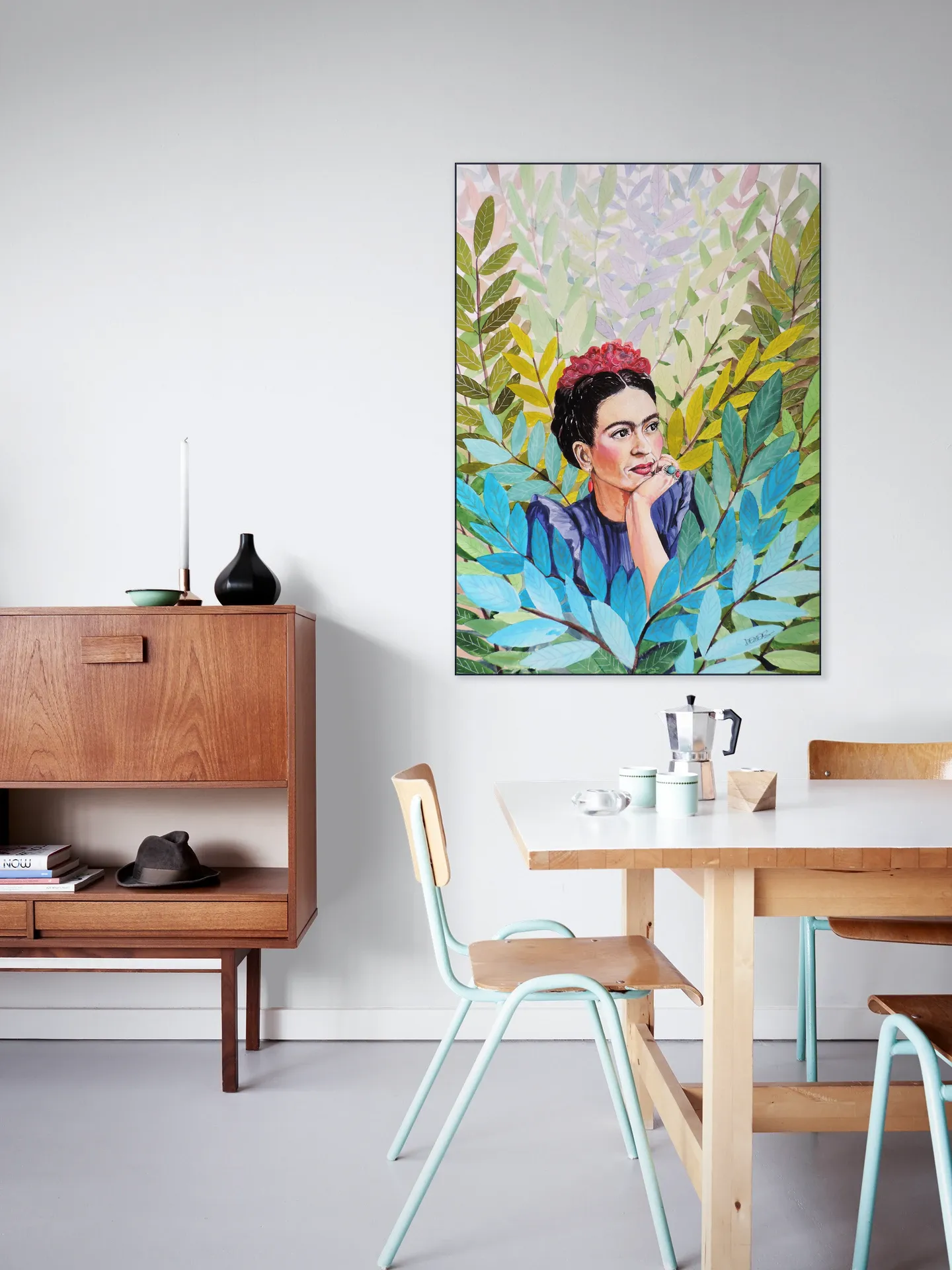 Frida in Lush Leaves