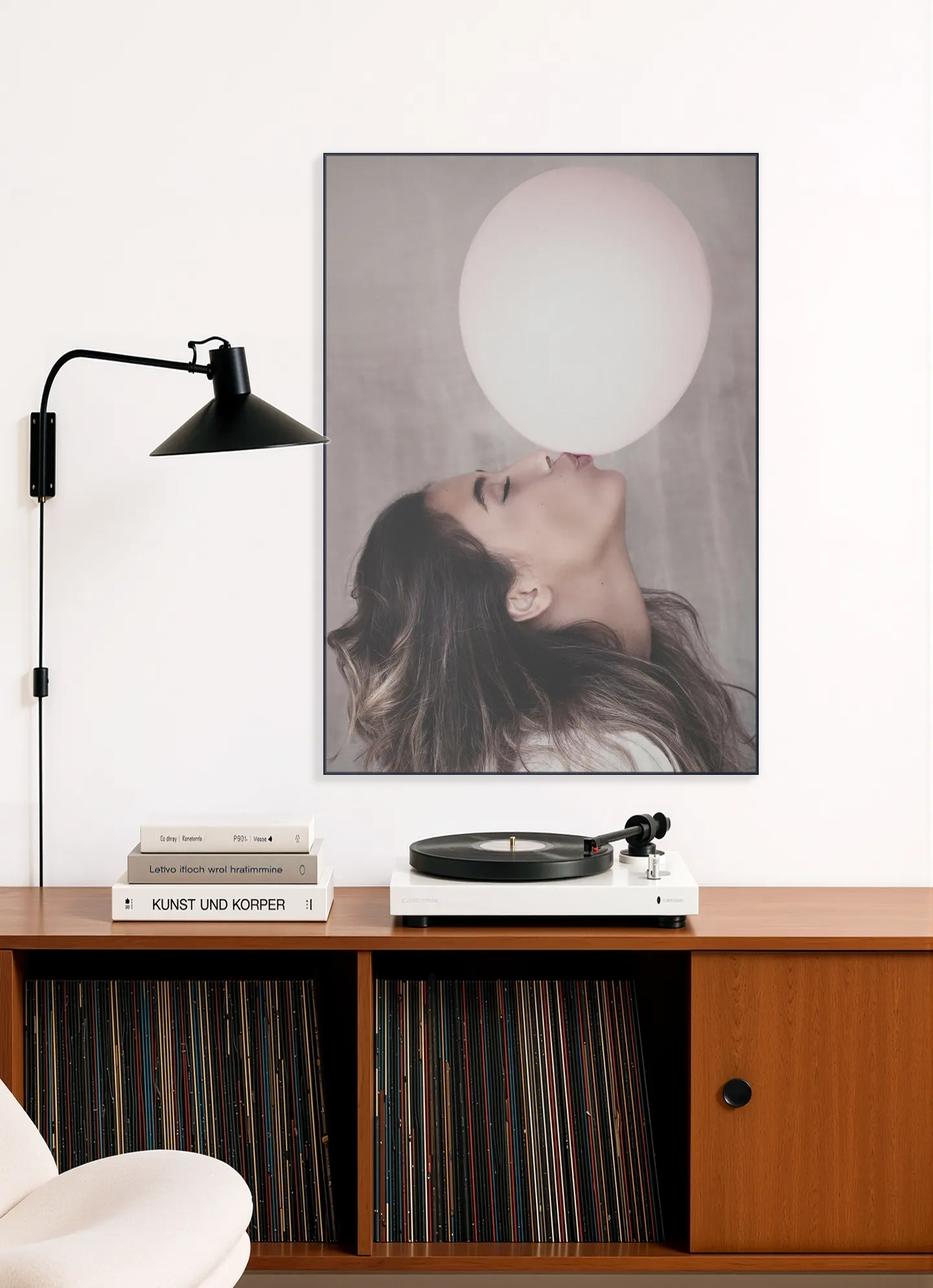 Balloon Kiss