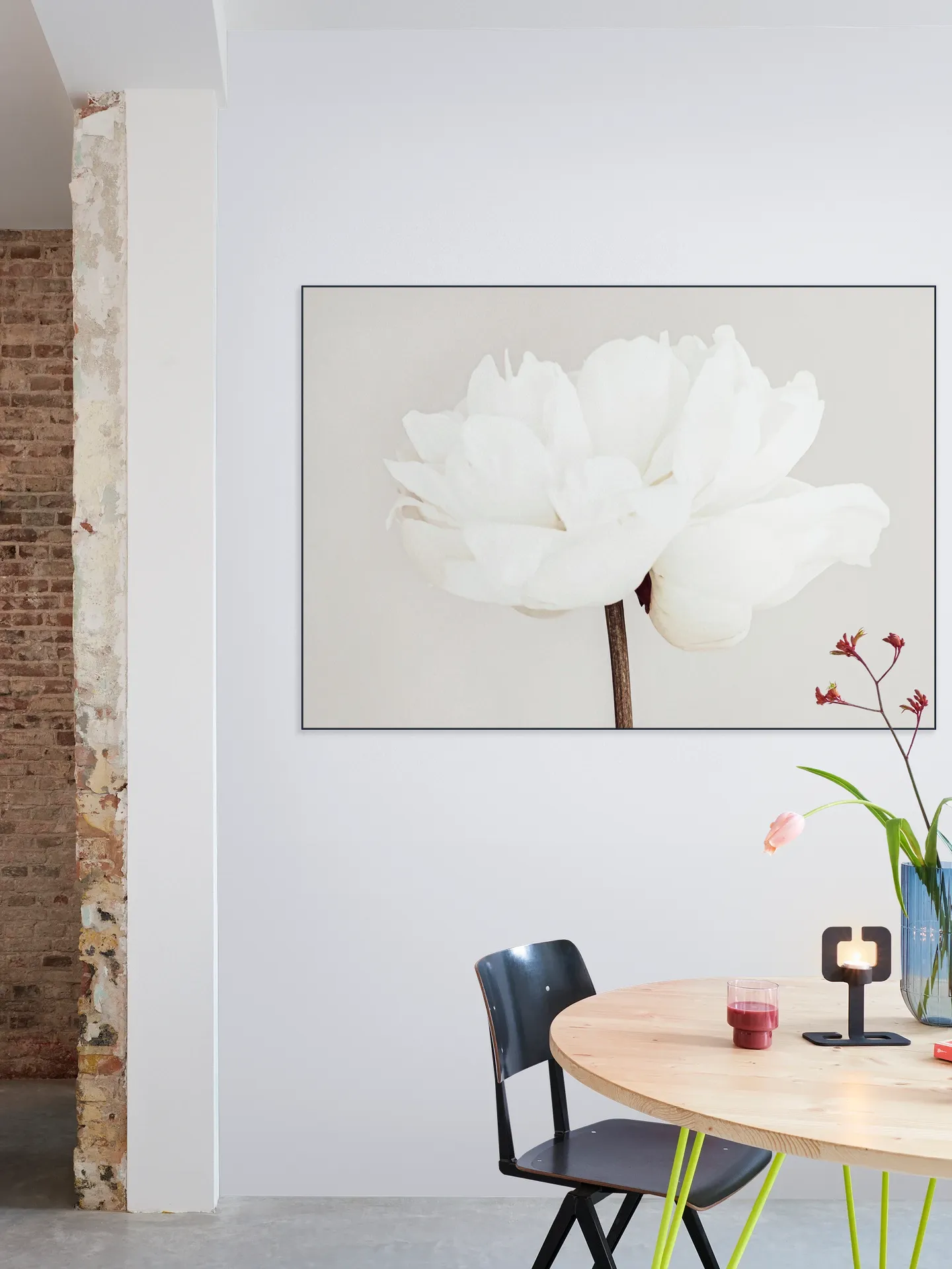 White Bloom Serenity