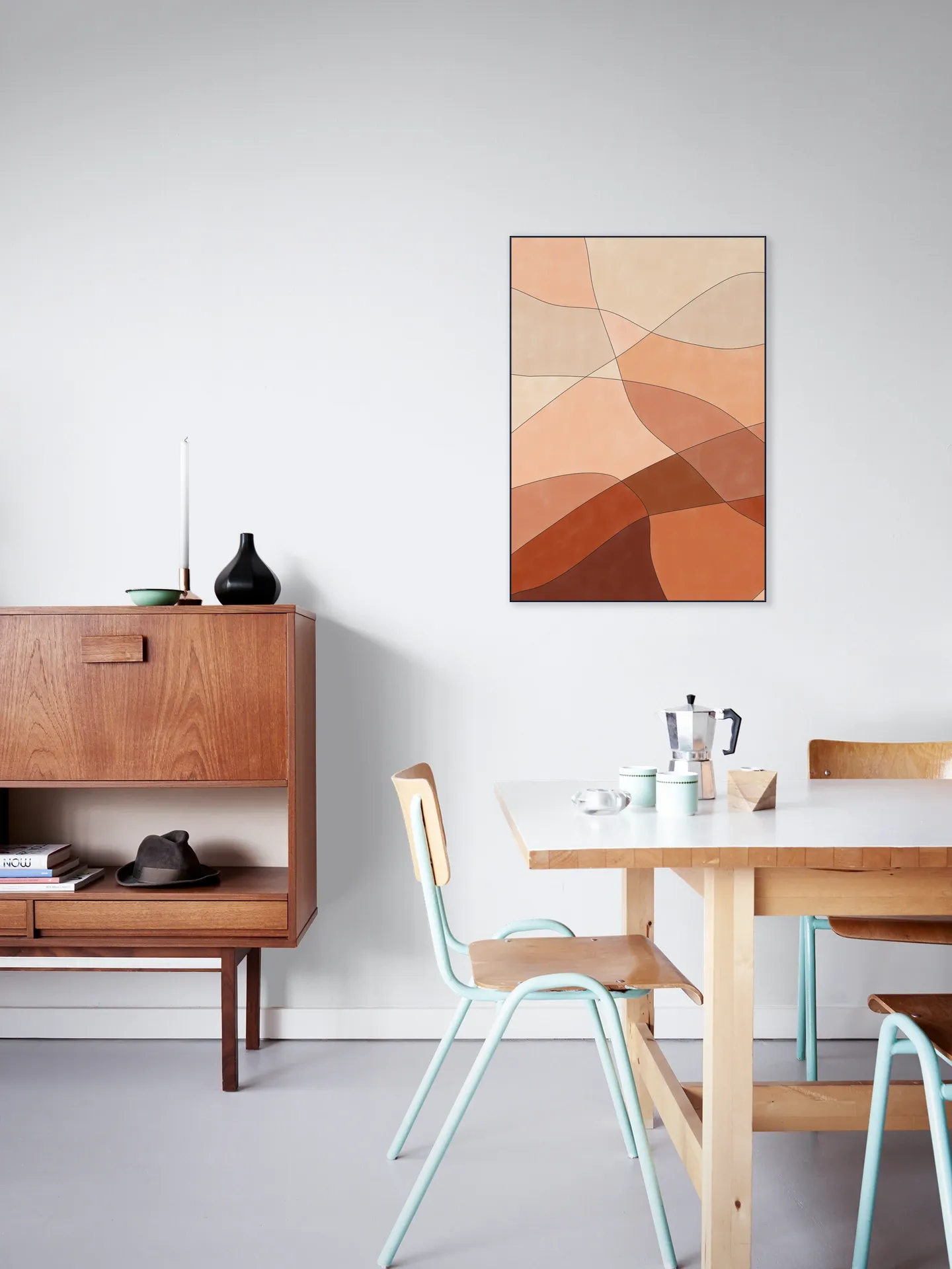 Flowing Lines And Warm Earth Tones