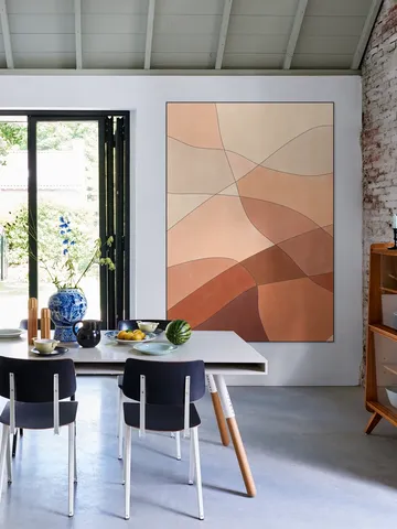Flowing Lines And Warm Earth Tones