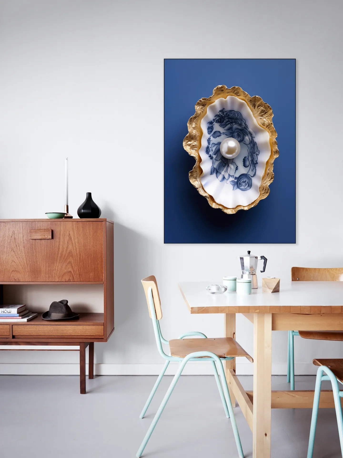 Delft Blue Oyster with Gold