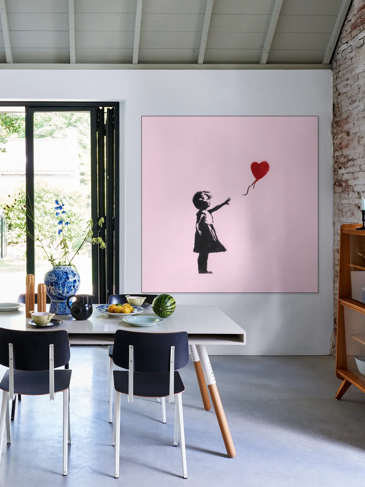 Girl with Balloon - pink