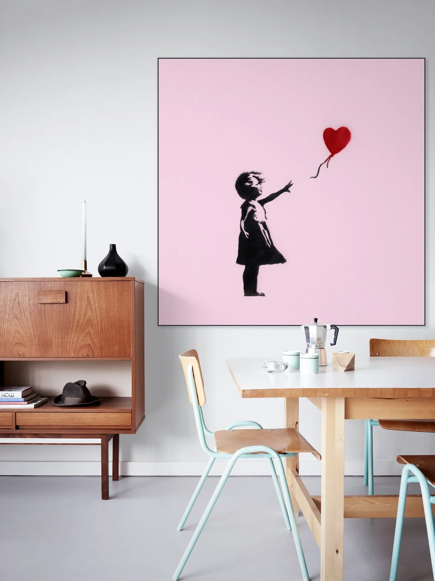 Girl with Balloon - pink
