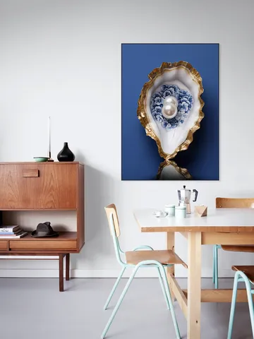 Delft Blue Oyster with Gold and Pearls