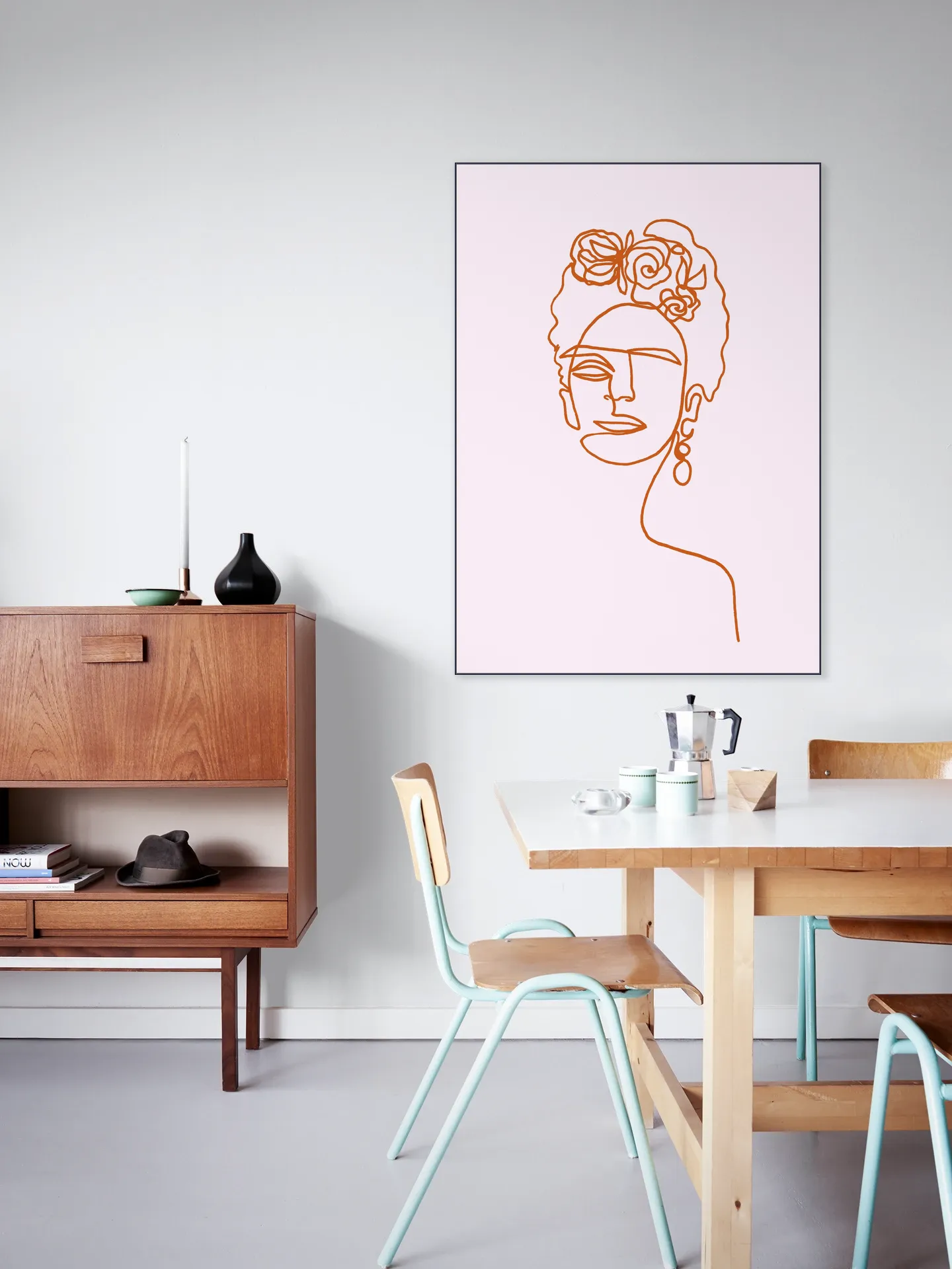Frida Kahlo Pink