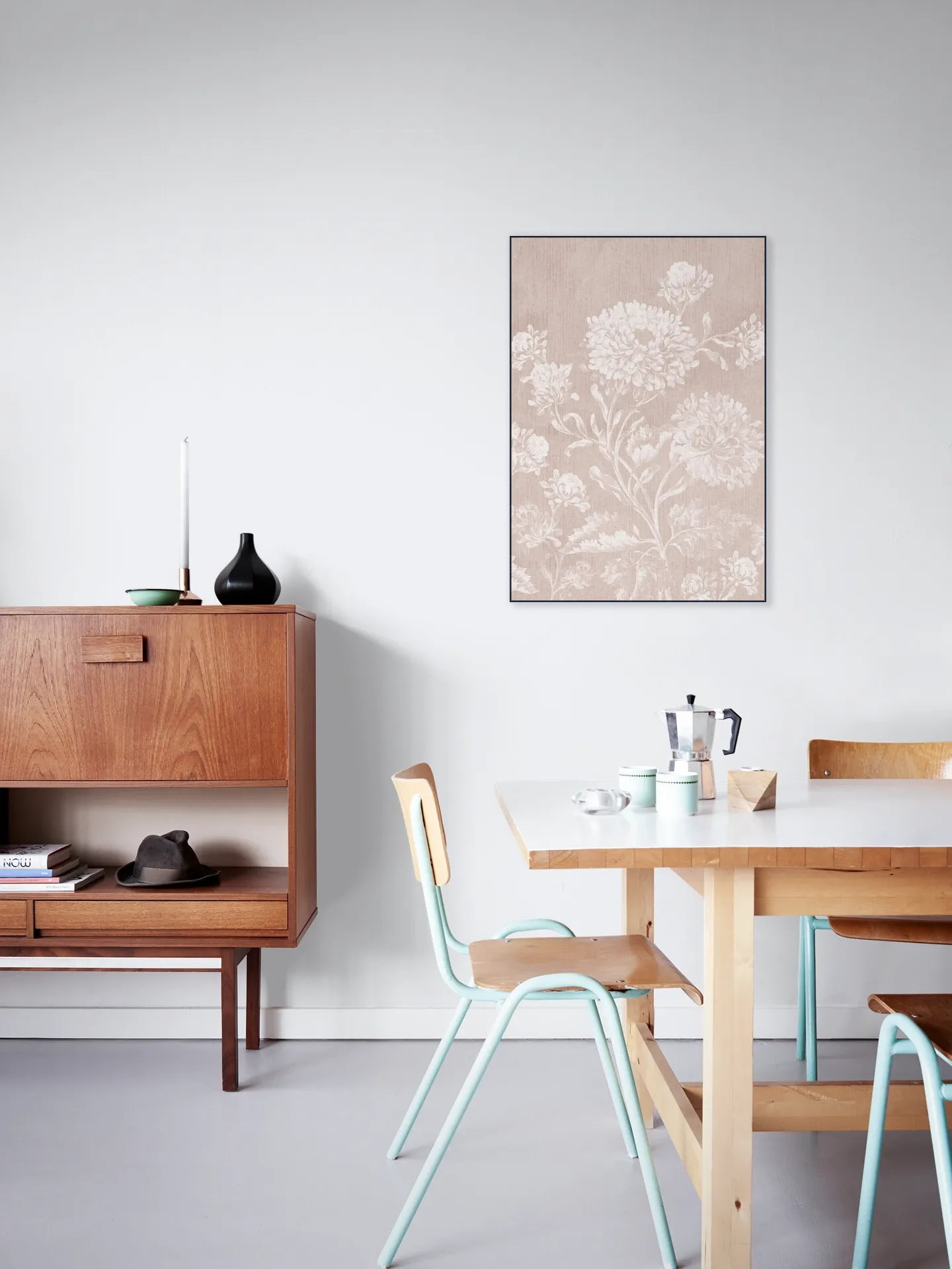 Faded baroque flowers
