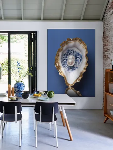 Delft Blue Oyster with Gold and Pearls
