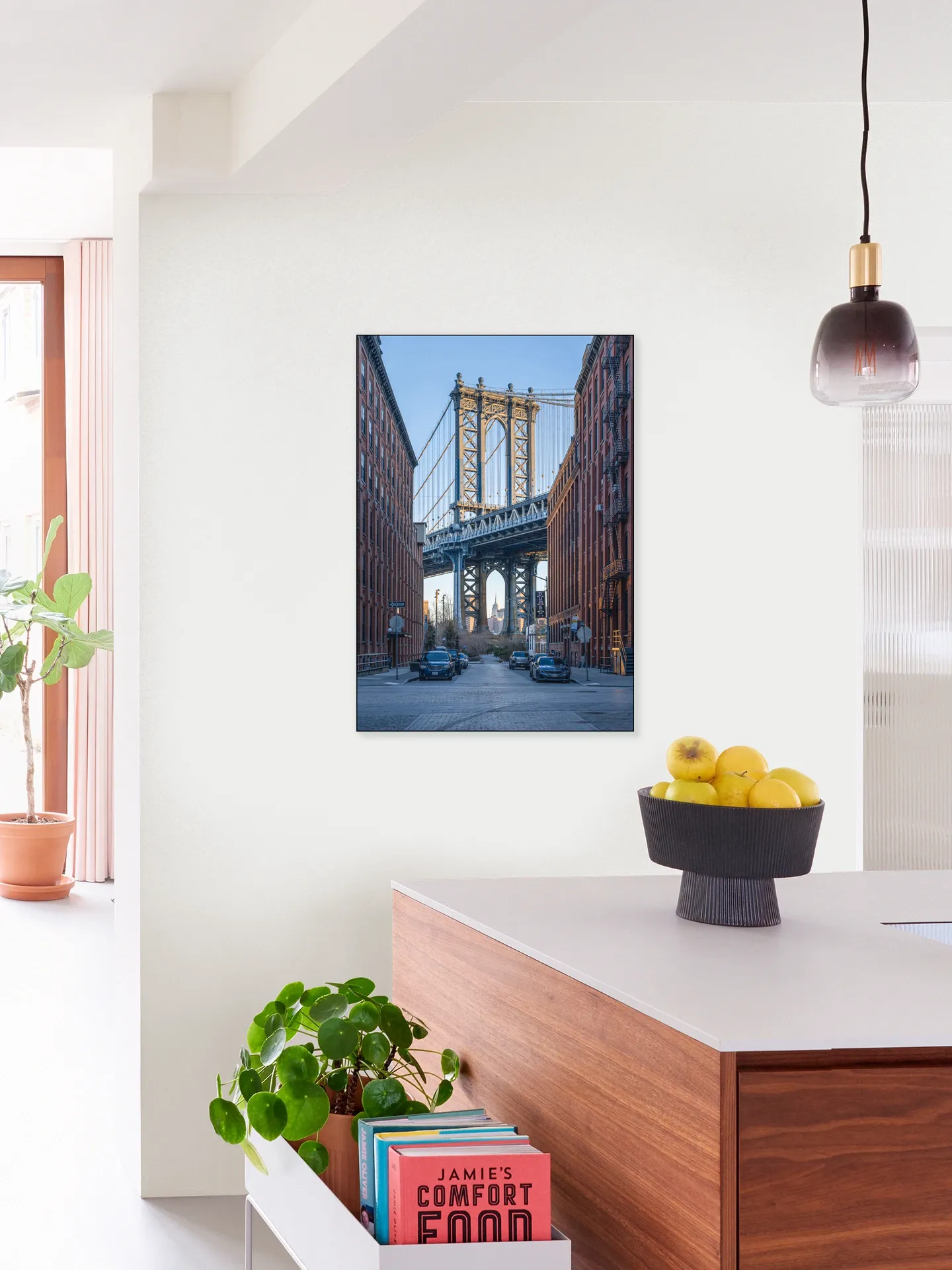 Manhattan Bridge at sunrise, Brooklyn, New York City, USA