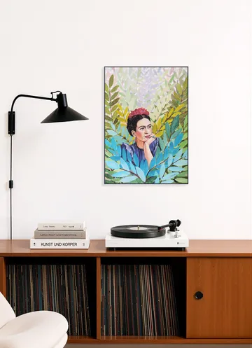 Frida in Lush Leaves