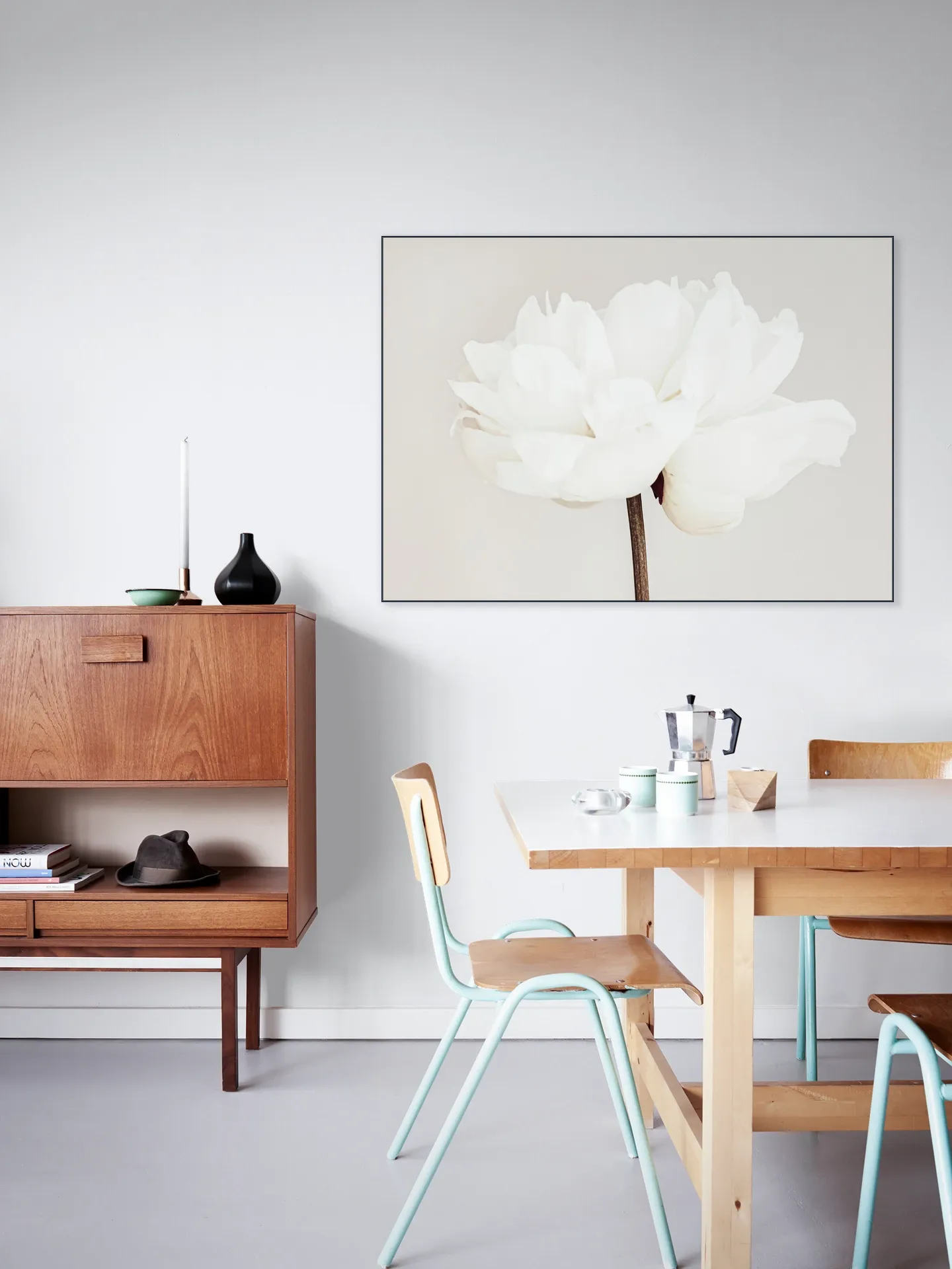 White Bloom Serenity