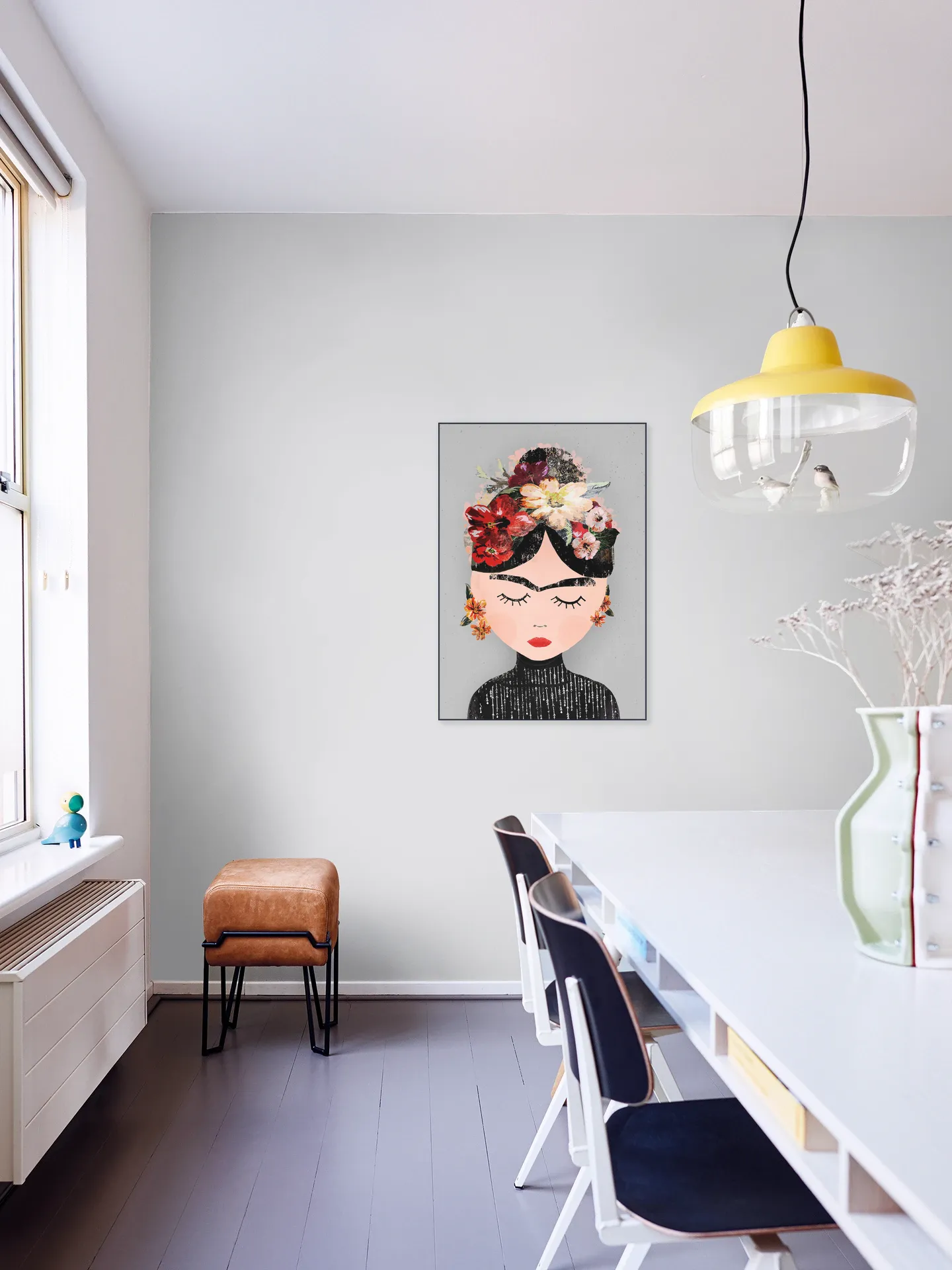 Frida (Grey Version)