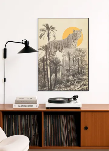 Giant Tiger in Ruins