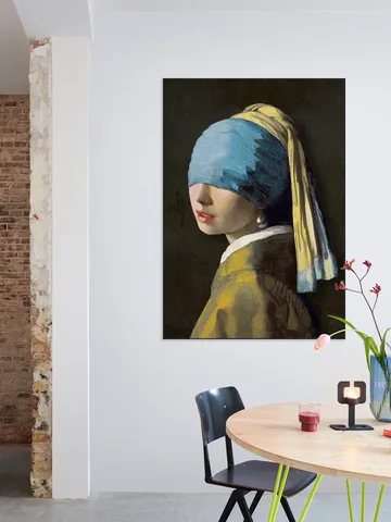 Girl with a Pearl Earring – the wardrobe malfunction edition