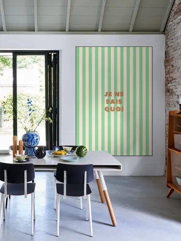Je Ne Sais Quoi Striped
