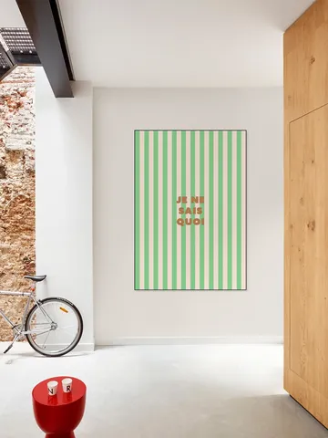 Je Ne Sais Quoi Striped