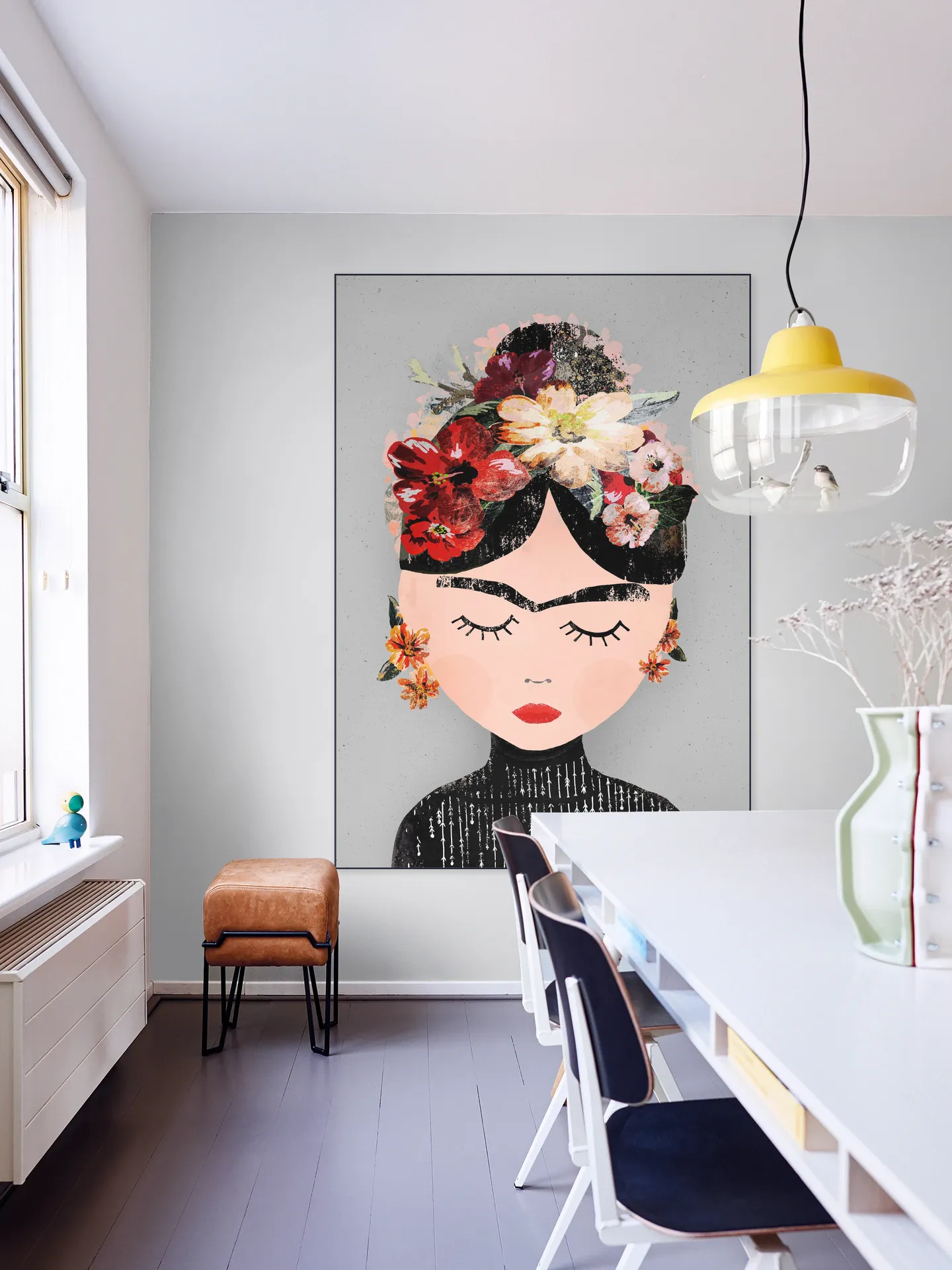 Frida (Grey Version)
