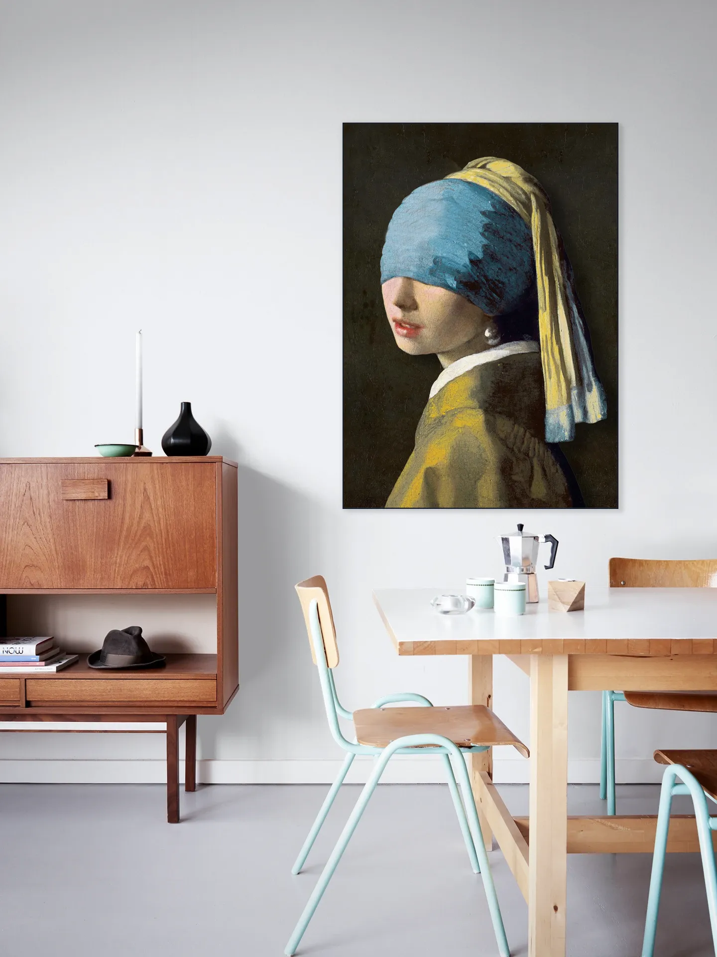Girl with a Pearl Earring – the wardrobe malfunction edition