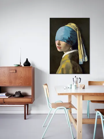 Girl with a Pearl Earring – the wardrobe malfunction edition
