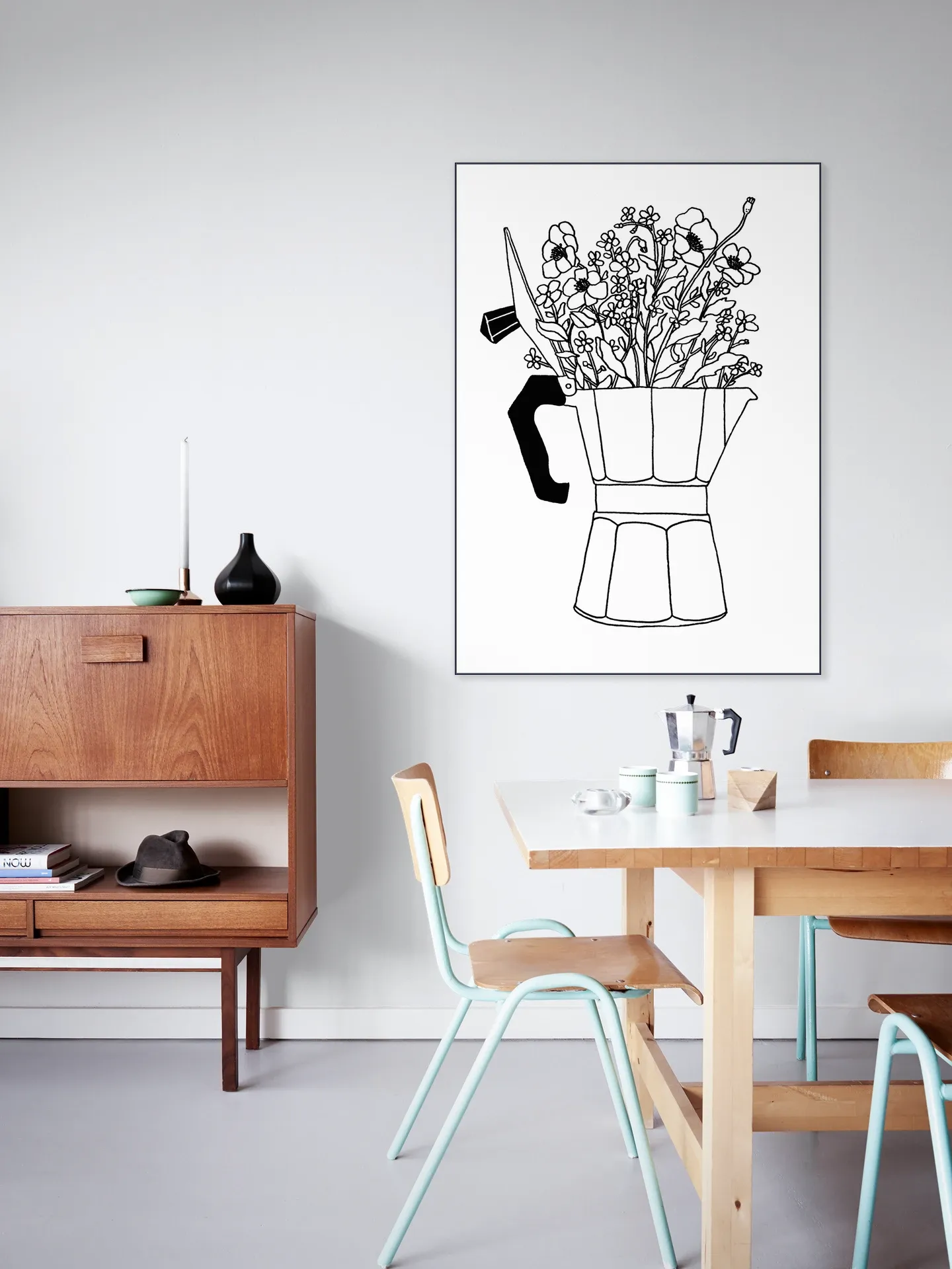 Moka Flowers Black & White
